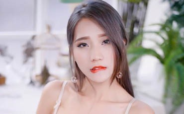sexy chinese woman